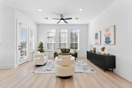New construction Single-Family house 3105 Jensen Dr, Unit C, Houston, TX 77026 - image 5