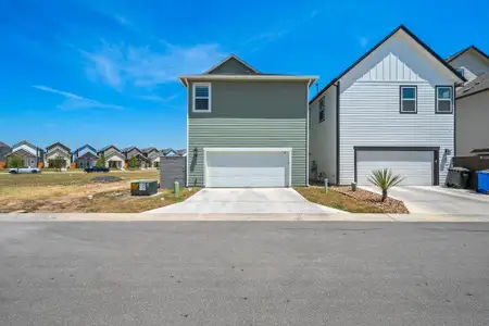 New construction Single-Family house 634 Chambray, New Braunfels, TX 78130 - image