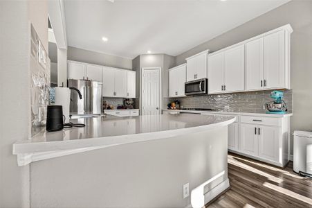 New construction Single-Family house 2023 Emma Howse Ln, Richmond, TX 77469 - image 7