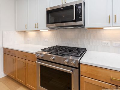 New construction Single-Family house 550 Mcmonigal Pl, San Antonio, TX 78210 plan Espada - image 11