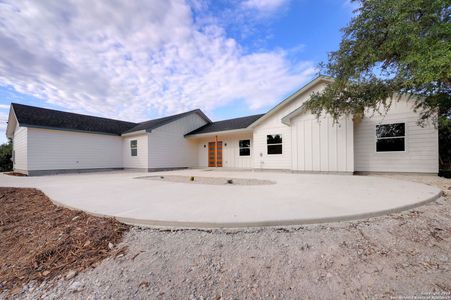 New construction Single-Family house 431 Lets Roll Dr, Fischer, TX 78623 - image
