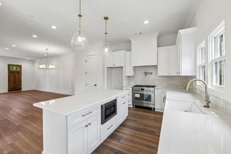 New construction Townhouse house 4810 Moonview Ln, Sugar Hill, GA 30518 - image 11