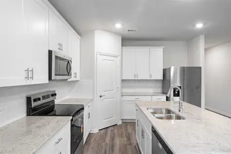 New construction Single-Family house 210 Teton St, Greenville, TX 75402 plan The Preston - image
