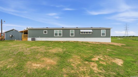 New construction Single-Family house 1576 Settlers Wy, Seguin, TX 78155 - image