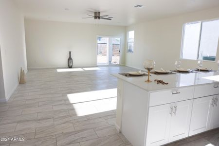 New construction Single-Family house 527 W Mobile Ln, Phoenix, AZ 85041 null- photo 14 14