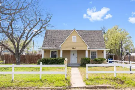 New construction Single-Family house 1203 8Th St, Brownwood, TX 76801 - image