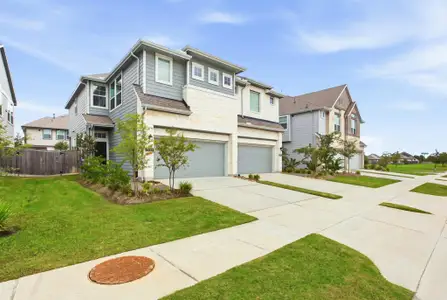 New construction Townhouse house 21122 Medina River Dr, Cypress, TX 77433 - image