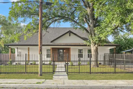 New construction Single-Family house 367 Rosebud, San Antonio, TX 78221 - image
