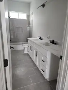 New construction Single-Family house 10926 Ivyridge Rd, Unit B, Houston, TX 77043 - image 15