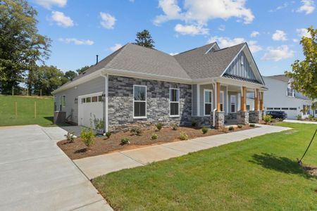 New construction Single-Family house 608 Timber Grove Dr, Simpsonville, SC 29681 plan Edison - image