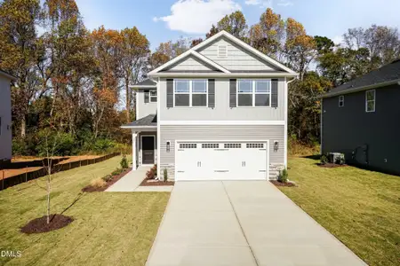 New construction Single-Family house 207 Drayton Hall Ln, Sanford, NC 27330 - image