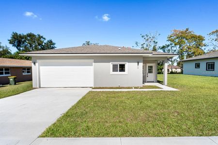 New construction Single-Family house 820 E Desoto St, Clermont, FL 34711 - image