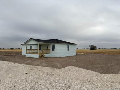 New construction Single-Family house 13 Summerwood Ln, La Pryor, TX 78872 - image