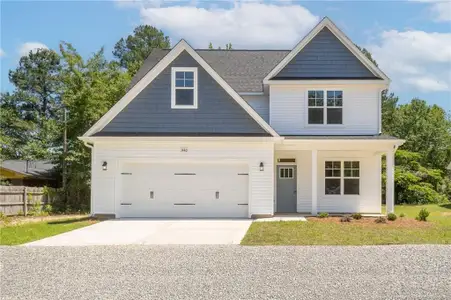 New construction Single-Family house 1440 Pamalee Dr, Fayetteville, NC 28303 - image