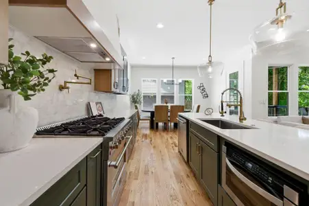 New construction Single-Family house 17 Lakeview Dr Ne, Atlanta, GA 30317 - image