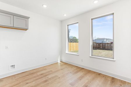 New construction Single-Family house 3606 Palmwood Ter, San Antonio, TX 78222 - image 12