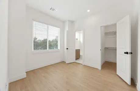 New construction Single-Family house 2121 Hoskins Dr, Unit C, Houston, TX 77080 - image 20