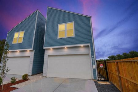 New construction Single-Family house 6817 Peerless St, Houston, TX 77021 - image