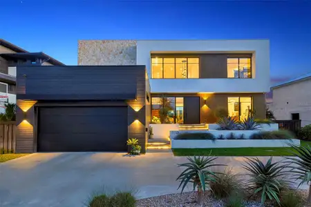 New construction Single-Family house 370 Belleair Dr Ne, St. Petersburg, FL 33704 - image