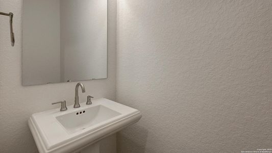 New construction Single-Family house 150 Olmos Crk, Boerne, TX 78006 plan 2695W - image 19