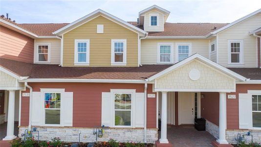 New construction Townhouse house 7529 Sunflower Circle, Kissimmee, FL 34747 - photo 0