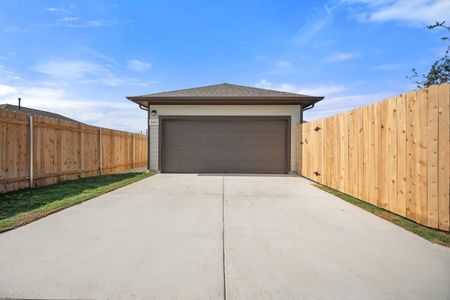 New construction Single-Family house 168 Rieber Rd, Kyle, TX 78640 plan Paintbrush - image 19