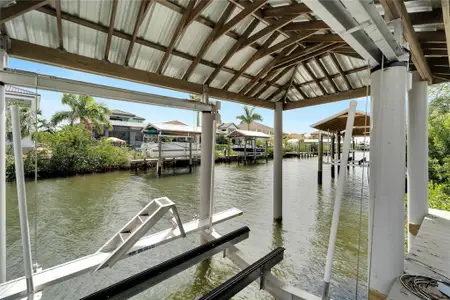 New construction Single-Family house 534 Estuary Shore Lane, Apollo Beach, FL 33572 - photo 95 95