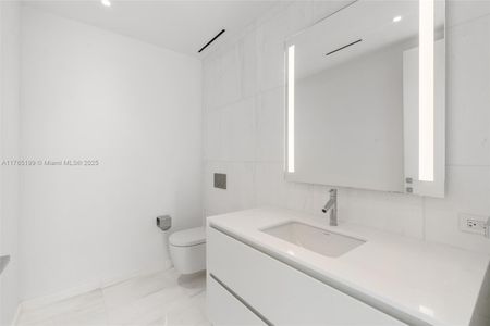 New construction Condo house 300 Biscayne Blvd Way, Unit 4207, Miami, FL 33131 - image 7