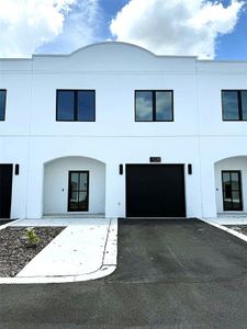 New construction Townhouse house 4346 Cambio Gardens Ct, Tampa, FL 33610 - image