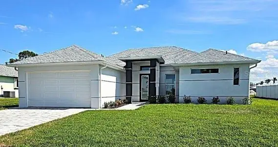 New construction Single-Family house 3027 Sw 16Th Pl, Cape Coral, FL 33914 - image