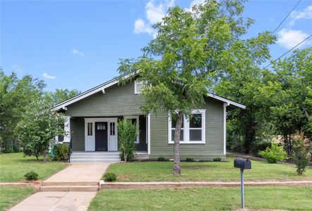 New construction Single-Family house 709 Ave H, Brownwood, TX 76801 - image