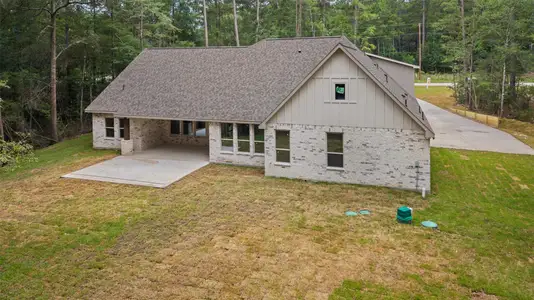 New construction Single-Family house 183 Windmill Rd, New Waverly, TX 77358 - image 3