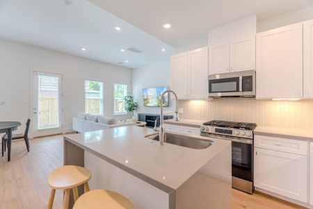 New construction Single-Family house 7613 Victory Reserve St, Houston, TX 77088 - image 7
