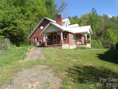 New construction Single-Family house 145 Kirk Dr, Hot Springs, NC 28743 - image