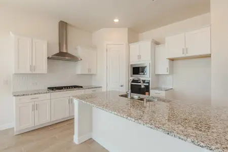 New construction Single-Family house 13316 Emerald Water Ct, El Paso, TX 79928 plan Valencia II - image 6