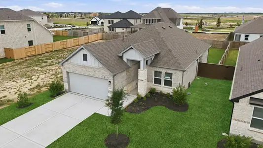 New construction Single-Family house 13218 Hayden Peak Dr, Iowa Colony, TX 77583 - image
