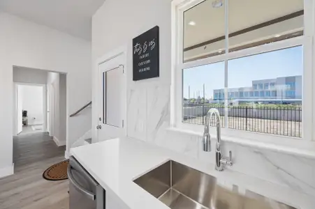 New construction Single-Family house 6702 Metro Blvd, Unit 7, Houston, TX 77083 - image 14