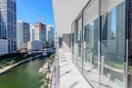 New construction Condo house 300 Biscayne Blvd, Unit 1003, Miami, FL 33131 - image