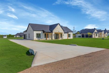 New construction Single-Family house 1440 Saguaro Trl, Joshua, TX 76058 - image