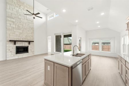 New construction Single-Family house 223 Cheyenne Trl, Alvarado, TX 76009 Violet IV- photo 15 15