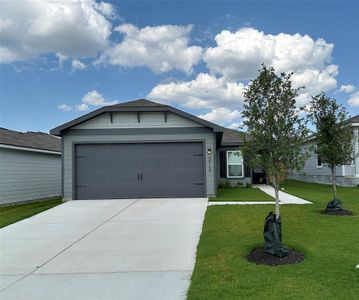 New construction Single-Family house 212 Morrison Dr, Jarrell, TX 76537 - photo 0