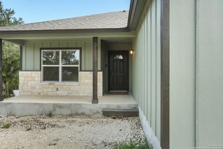 New construction Single-Family house 150 Hill Dr, Spring Branch, TX 78070 - image