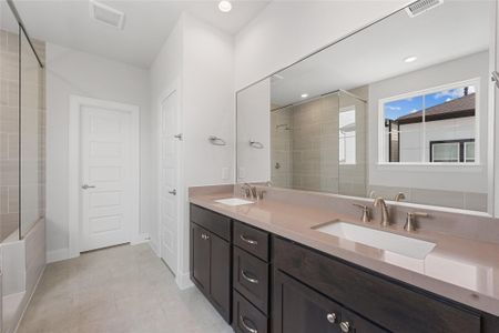 New construction Single-Family house 2708 Grand Fountains Dr, Unit C, Houston, TX 77054 - image 9