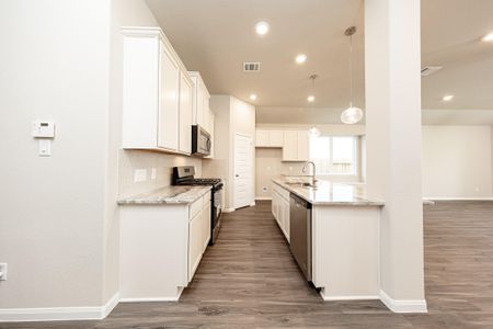 New construction Single-Family house 3036 Mistflower Trl, Brookshire, TX 77423 plan The Kirby - image 4