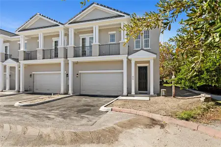 New construction Townhouse house 450 Gilman Pl N, St. Petersburg, FL 33716 - image