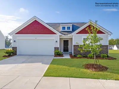 New construction Single-Family house 1197 Blackburn Cir, Edgemoor, SC 29712 Henley- photo 0