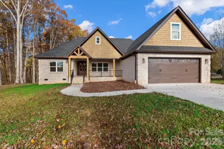 New construction Single-Family house 1500 Crowders Creek Rd, Gastonia, NC 28052 plan Sierra - image