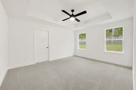New construction Single-Family house 9352 Hard Rock Rd, Conroe, TX 77303 plan Darlington II - image 18