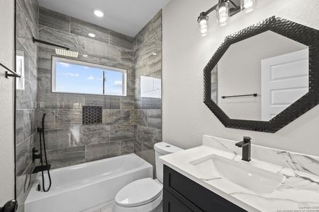 New construction Single-Family house 165 Flor Del Sol, San Antonio, TX 78264 null- photo 10 10