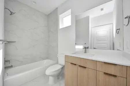 New construction Single-Family house 2216 Via Cami, Houston, TX 77051 - image 7